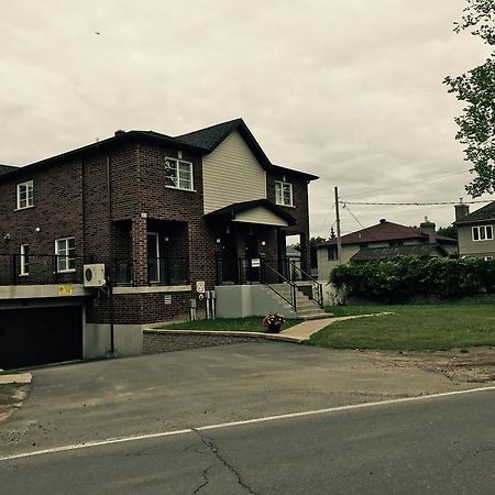 Luxury Two Story Villa Unit D Laval Esterno foto