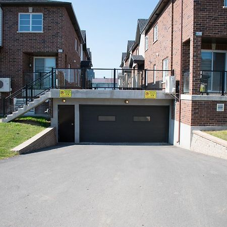 Luxury Two Story Villa Unit D Laval Esterno foto