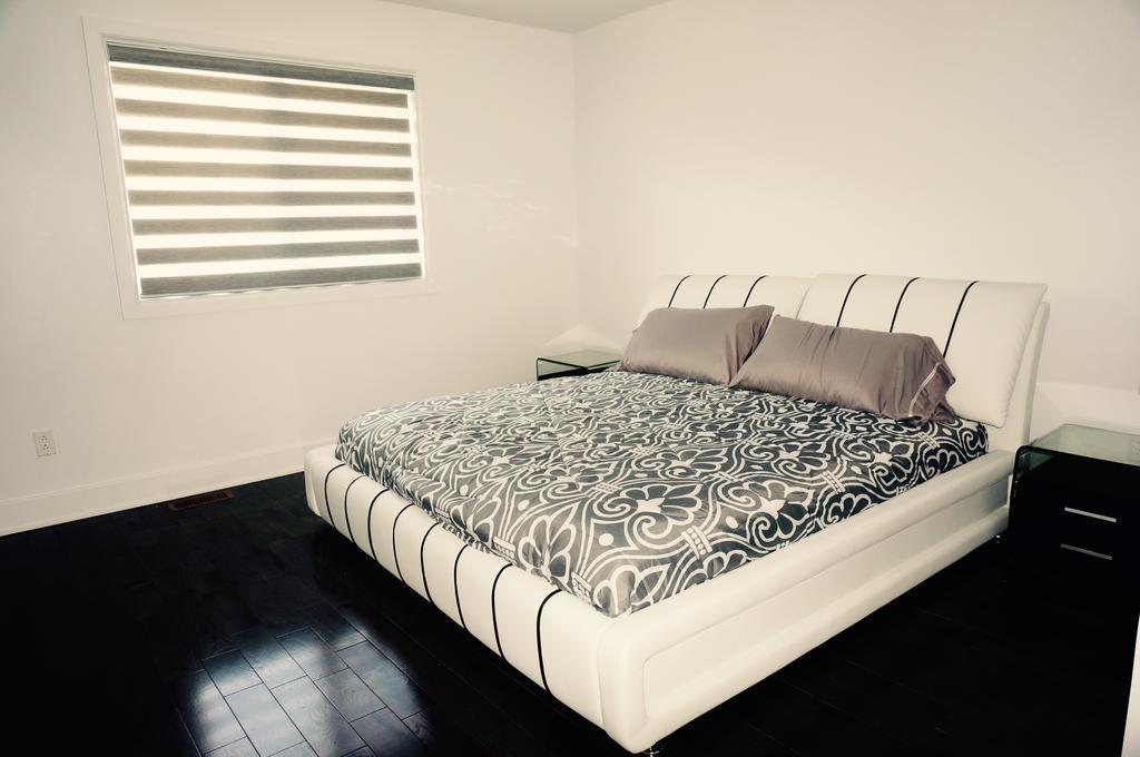 Luxury Two Story Villa Unit D Laval Esterno foto