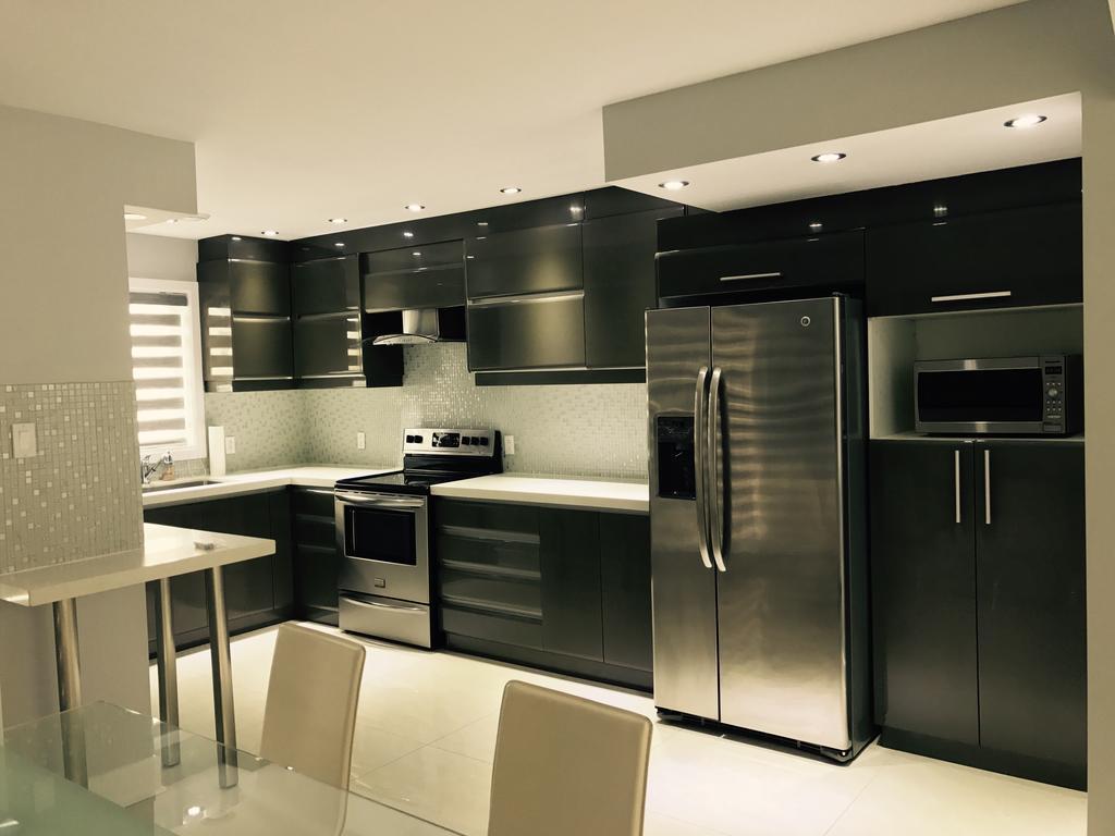 Luxury Two Story Villa Unit D Laval Esterno foto